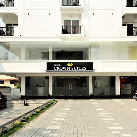 Hotel Crown Suites Kochi Zewnętrze zdjęcie