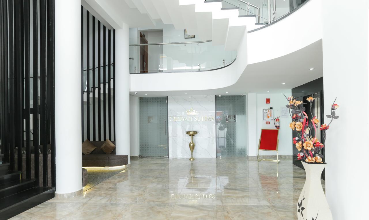Hotel Crown Suites Kochi Zewnętrze zdjęcie
