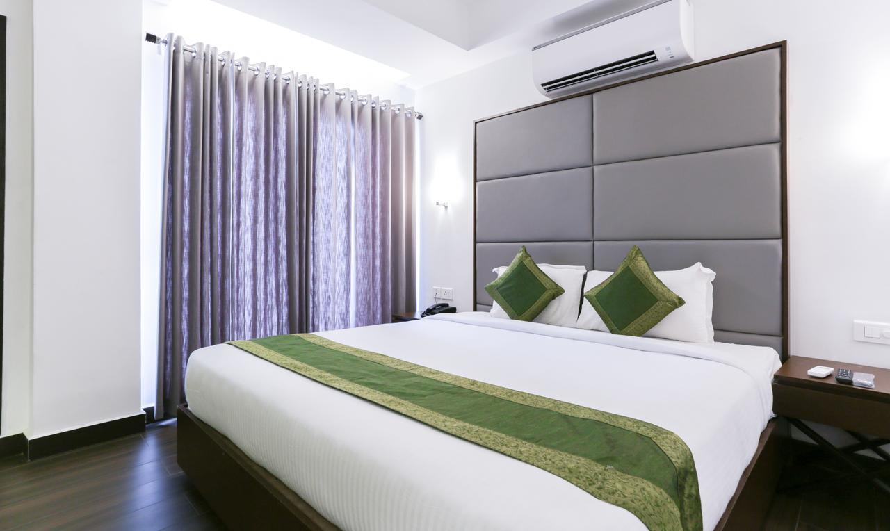 Hotel Crown Suites Kochi Zewnętrze zdjęcie