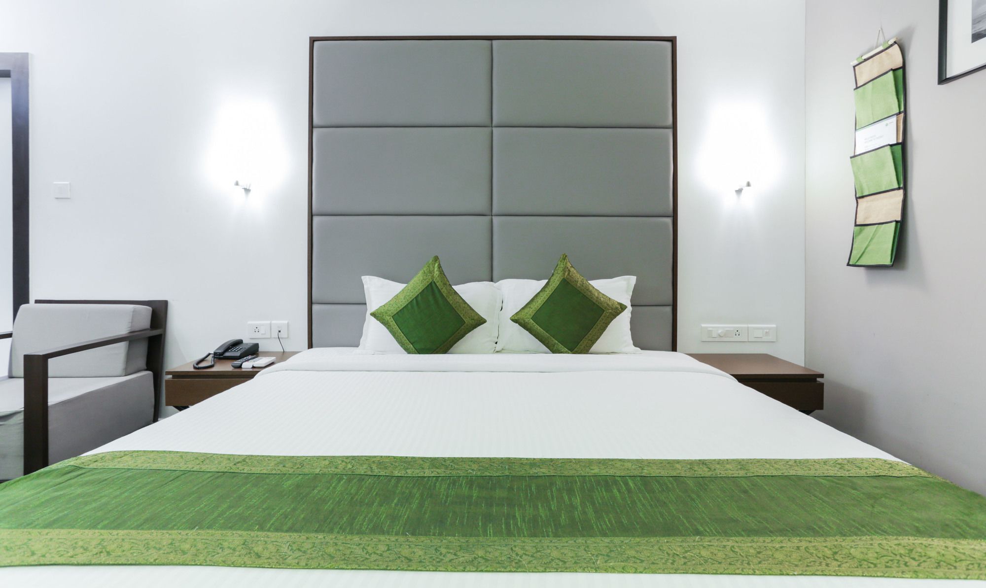 Hotel Crown Suites Kochi Zewnętrze zdjęcie